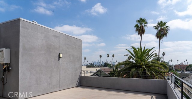 Detail Gallery Image 47 of 53 For 1187 Crenshaw Bld #102,  Los Angeles,  CA 90019 - 2 Beds | 3 Baths