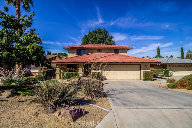 Detail Gallery Image 1 of 1 For 12900 Golf Course Dr, Victorville,  CA 92395 - 3 Beds | 3 Baths