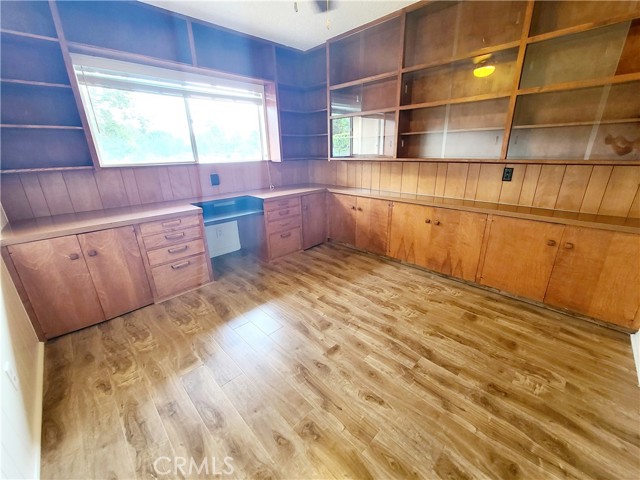 1463 Strawberry Hill Road, Thousand Oaks CA: https://media.crmls.org/medias/f41d8427-3e8e-42aa-95d7-e81bf0102f0b.jpg
