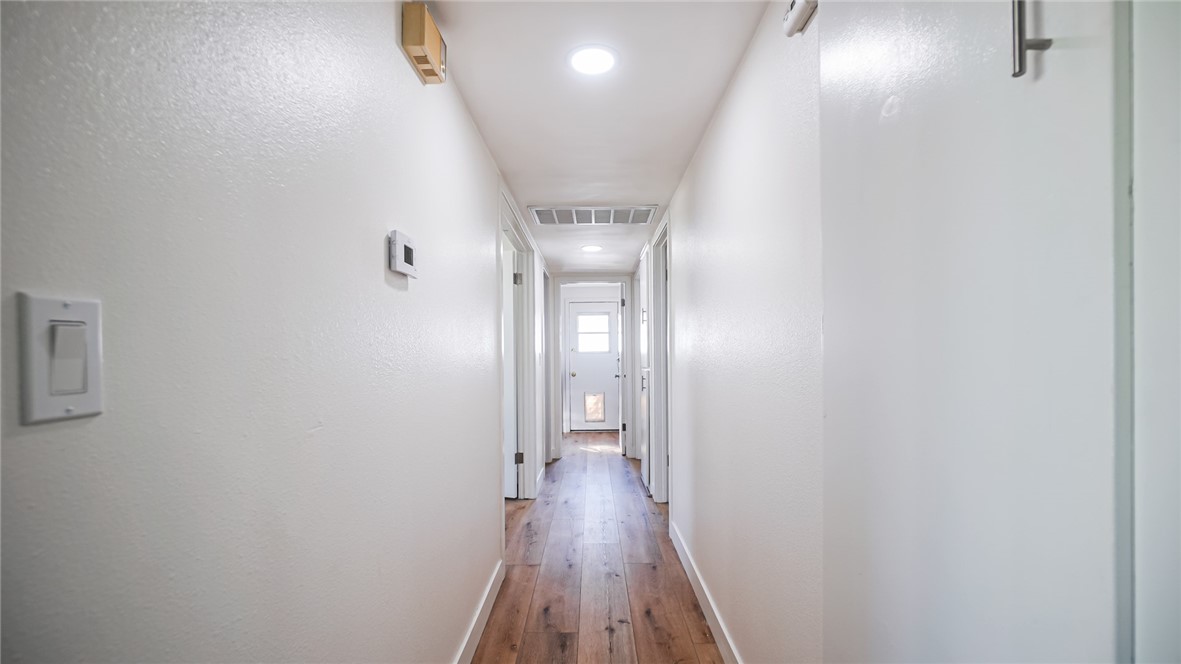 Hallway to bedrooms