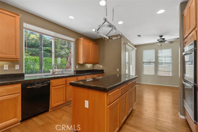 Detail Gallery Image 11 of 41 For 14 Lawnridge, Rancho Santa Margarita,  CA 92679 - 3 Beds | 2/1 Baths