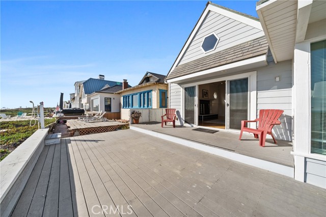 16685 S Pacific Avenue, Sunset Beach CA: https://media.crmls.org/medias/f42025b6-deea-48cc-a13c-11565578fe69.jpg