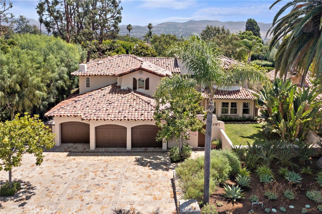 31892 Paseo Cielo