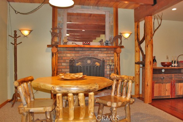 Detail Gallery Image 7 of 36 For 43413 Sheephorn Rd, Big Bear Lake,  CA 92315 - 4 Beds | 2/1 Baths