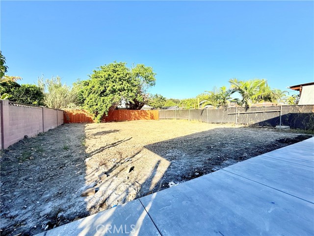 Detail Gallery Image 24 of 27 For 423 E Adams, Santa Ana,  CA 92707 - 4 Beds | 2 Baths