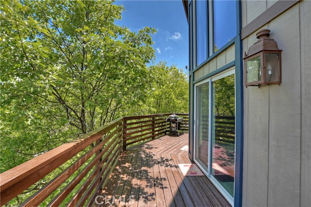 Detail Gallery Image 30 of 36 For 1096 Nadelhorn Dr, Lake Arrowhead,  CA 92352 - 3 Beds | 3 Baths