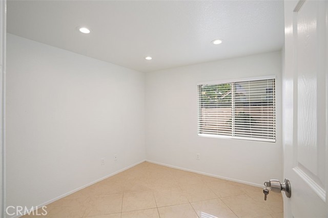 Detail Gallery Image 13 of 32 For 13099 Palisade Pl, Moreno Valley,  CA 92553 - 4 Beds | 3 Baths