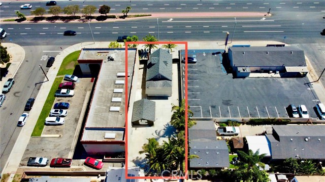 19321 Beach Boulevard, Huntington Beach CA: https://media.crmls.org/medias/f421df8a-8391-42b6-891e-d4795e847738.jpg