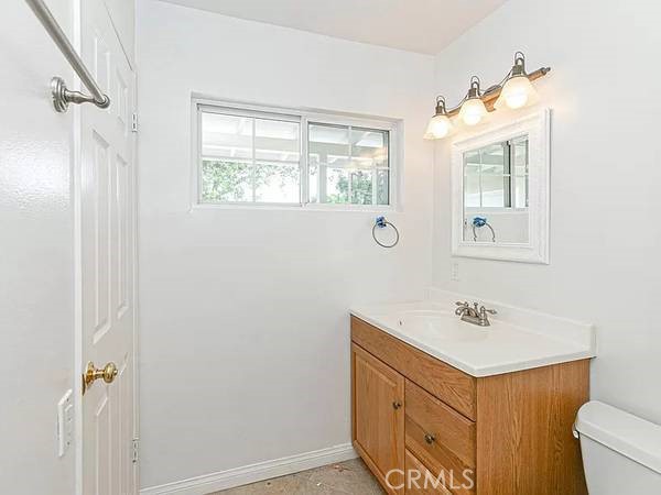 Detail Gallery Image 15 of 24 For 22504 Hartland St, West Hills,  CA 91307 - 3 Beds | 2 Baths