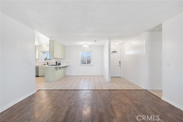 Detail Gallery Image 7 of 55 For 10278 Balsam Ave, Hesperia,  CA 92345 - 3 Beds | 2 Baths