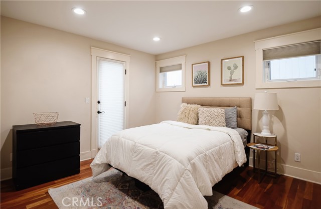 233 5th Street, Manhattan Beach, California 90266, 3 Bedrooms Bedrooms, ,3 BathroomsBathrooms,Residential,Sold,5th,SB22036248