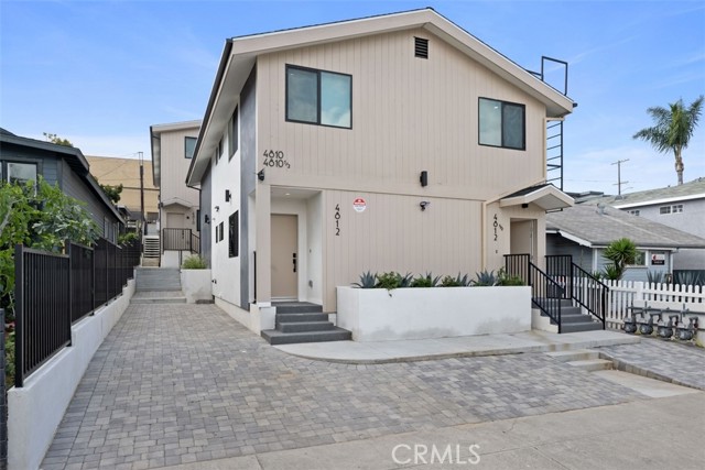 Detail Gallery Image 2 of 17 For 4810 Mascot St, Los Angeles,  CA 90019 - 4 Beds | 4/1 Baths