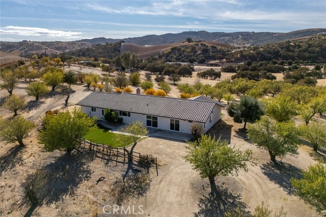 Detail Gallery Image 45 of 54 For 5395 Mustard Creek Rd, Paso Robles,  CA 93447 - 3 Beds | 3 Baths