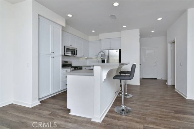 Detail Gallery Image 9 of 49 For 15163 W Rachel, –,  CA 91345 - 4 Beds | 3 Baths