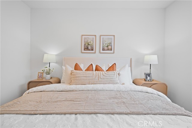 Detail Gallery Image 24 of 47 For 1042 N Anaheim Blvd #2,  Anaheim,  CA 92801 - 4 Beds | 3/1 Baths
