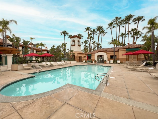 Detail Gallery Image 1 of 14 For 12 Villa Point Dr, Newport Beach,  CA 92660 - 1 Beds | 1 Baths