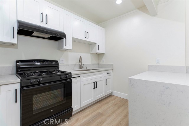 Detail Gallery Image 8 of 14 For 14319 Tiara St #2,  Van Nuys,  CA 91401 - 0 Beds | 1 Baths