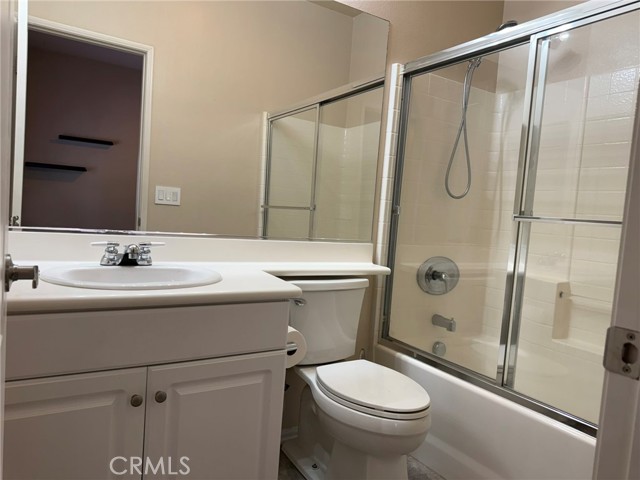 Detail Gallery Image 28 of 39 For 30505 Canyon Hills Rd #403,  Lake Elsinore,  CA 92532 - 2 Beds | 2/1 Baths