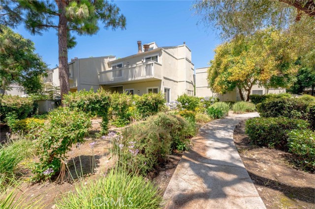Detail Gallery Image 12 of 46 For 646 Sycamore Ave #18,  Claremont,  CA 91711 - 2 Beds | 3 Baths
