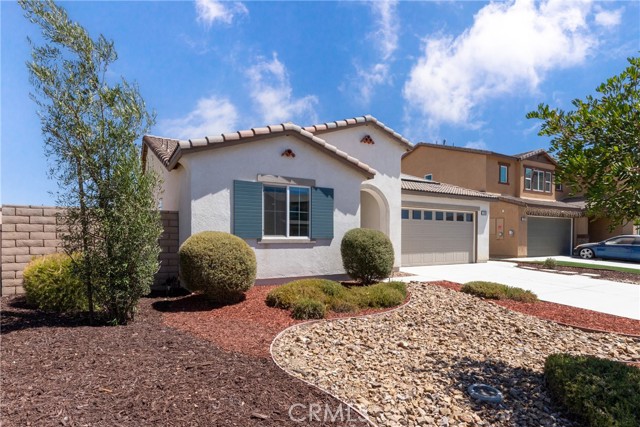 Detail Gallery Image 2 of 31 For 29316 Redheart Ct., Winchester,  CA 92596 - 3 Beds | 2 Baths