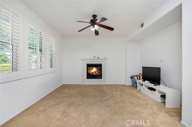 Detail Gallery Image 5 of 49 For 26335 Iris Ave, Moreno Valley,  CA 92555 - – Beds | – Baths