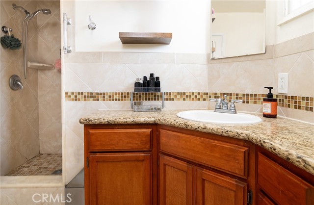 Detail Gallery Image 19 of 25 For 2204 W Victoria, Montebello,  CA 90640 - 3 Beds | 2 Baths