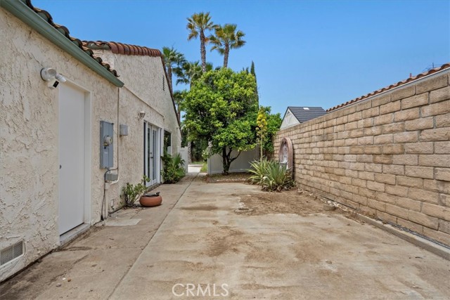 Detail Gallery Image 16 of 17 For 10401 Garden Grove Ave, Porter Ranch,  CA 91326 - 4 Beds | 2 Baths