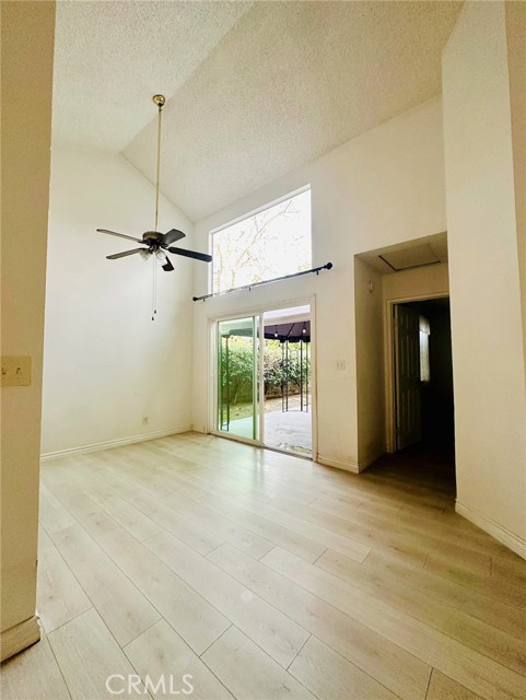 Detail Gallery Image 3 of 31 For 602 Dunes Ct, Ontario,  CA 91761 - 2 Beds | 2 Baths