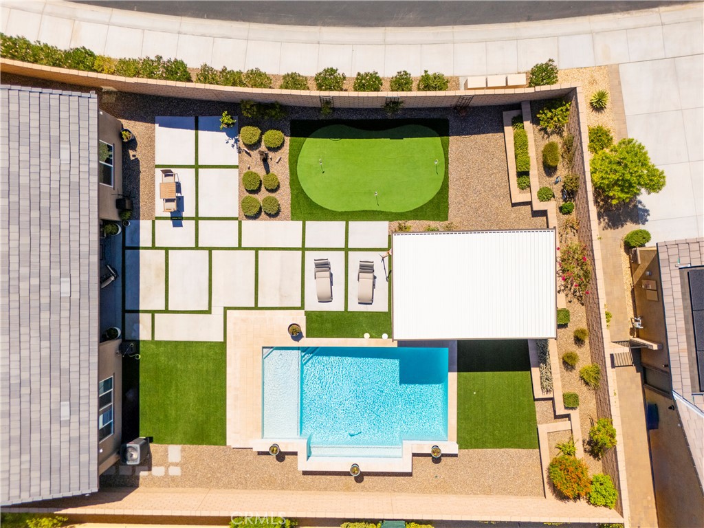 https://media.crmls.org/medias/f42cd4e2-8043-4a32-913c-3b50eca71885.jpg?preset=X-Large
