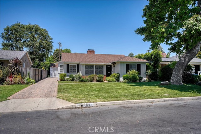 Detail Gallery Image 12 of 19 For 4637 Varna Ave, Sherman Oaks,  CA 91423 - 3 Beds | 2/1 Baths