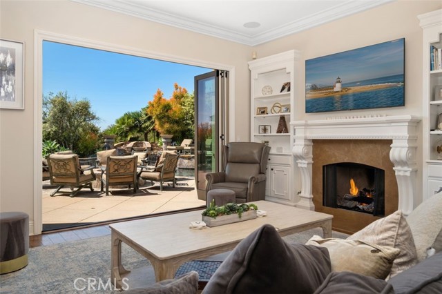 18 Calle Pacifica, San Clemente CA: https://media.crmls.org/medias/f42d6ffd-42c7-4058-8086-90c8439bb843.jpg