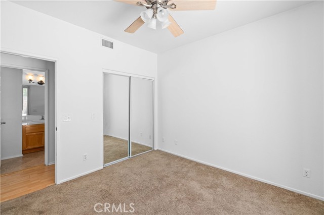 Detail Gallery Image 12 of 29 For 39221 Chantilly Ln, Palmdale,  CA 93551 - 5 Beds | 4 Baths