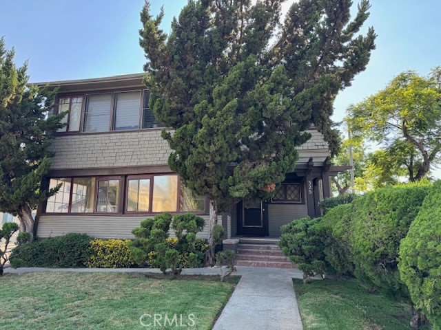 Detail Gallery Image 1 of 11 For 325 S Los Robles Ave, Pasadena,  CA 91101 - – Beds | – Baths
