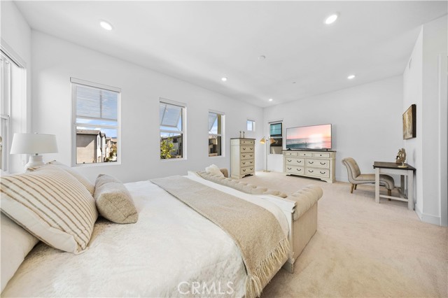 Detail Gallery Image 21 of 60 For 102 Yugen, Irvine,  CA 92618 - 4 Beds | 3/1 Baths