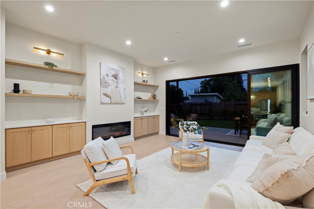 MLS #SR25255384 image #4