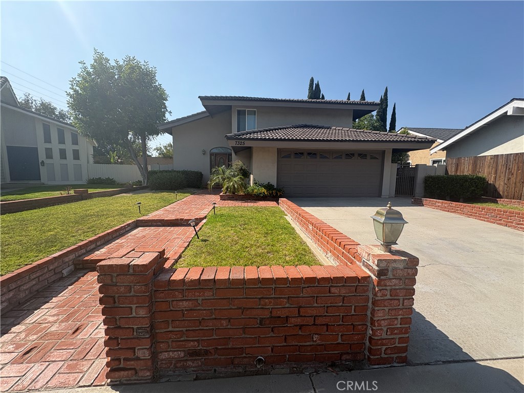 7325 E Calle Granada