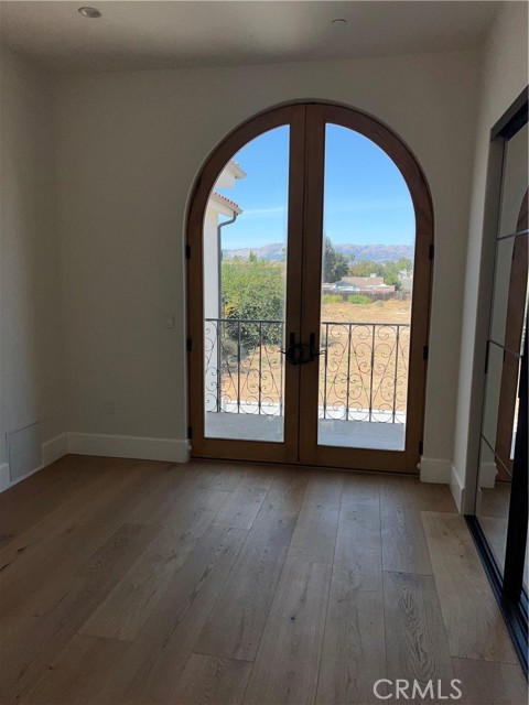 20329 Stagg Street photo 17