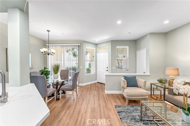 Detail Gallery Image 8 of 50 For 304 Birch Grove, Irvine,  CA 92618 - 2 Beds | 2/1 Baths