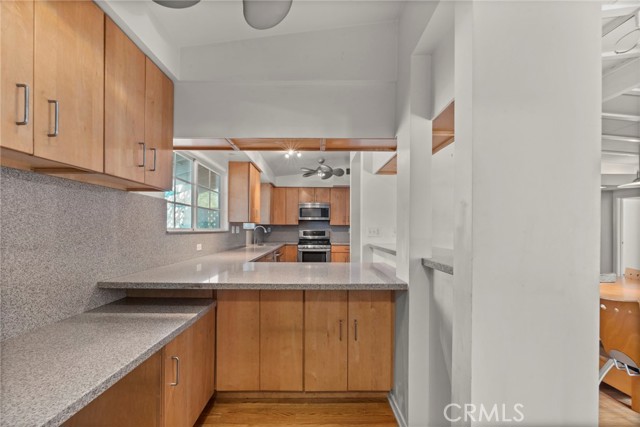Detail Gallery Image 14 of 37 For 17156 Bullock St, Encino,  CA 91316 - 3 Beds | 2 Baths