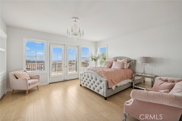15 Renata, Newport Coast CA: https://media.crmls.org/medias/f4331f8a-4626-4598-b22e-2db7ee0c5742.jpg