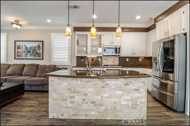 Detail Gallery Image 4 of 31 For 18 Wimbledon Ln, Aliso Viejo,  CA 92656 - 4 Beds | 2/1 Baths
