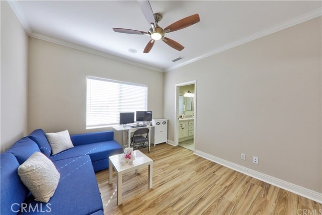 421 11th Street, Huntington Beach CA: https://media.crmls.org/medias/f4341507-1283-4837-ae2c-d8ea7d09a753.jpg