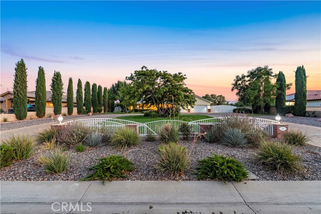 Detail Gallery Image 9 of 75 For 2608 Desert Rose Dr, Lancaster,  CA 93536 - 4 Beds | 4 Baths