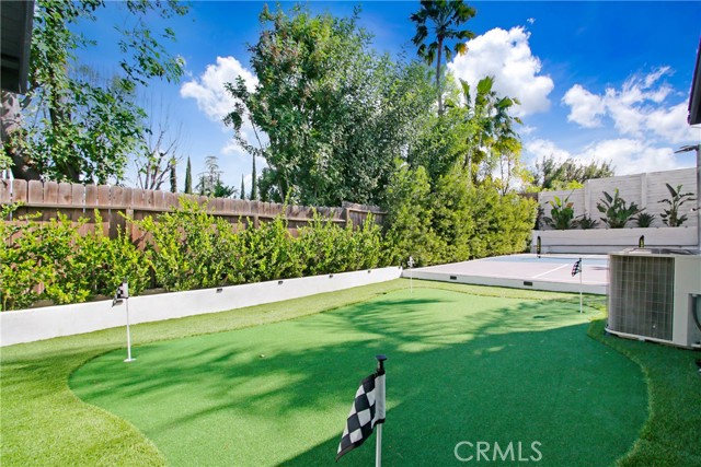 20200 Clark Street, Woodland Hills CA: https://media.crmls.org/medias/f43450f0-55d7-4530-a917-c6e0878253d7.jpg