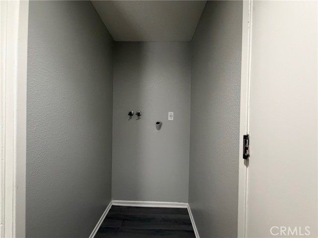Detail Gallery Image 8 of 25 For 14610 Green River, Victorville,  CA 92394 - 3 Beds | 2/1 Baths