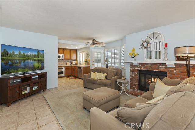 7346 Springmill Place, Rancho Cucamonga CA: https://media.crmls.org/medias/f436b9f7-9b9f-47db-8766-b75c06bfd30b.jpg