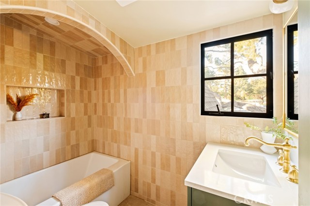 Detail Gallery Image 36 of 59 For 1578 Morada Pl, Altadena,  CA 91001 - 4 Beds | 3 Baths