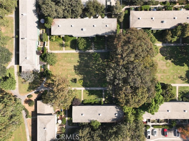 Detail Gallery Image 34 of 42 For 5162 Village Green #96,  Los Angeles,  CA 90016 - 2 Beds | 1 Baths