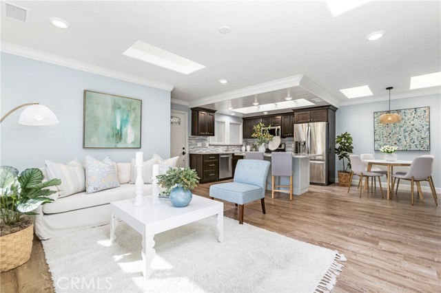 Detail Gallery Image 7 of 32 For 2046 via Mariposa E Unit P, Laguna Woods,  CA 92637 - 2 Beds | 2 Baths