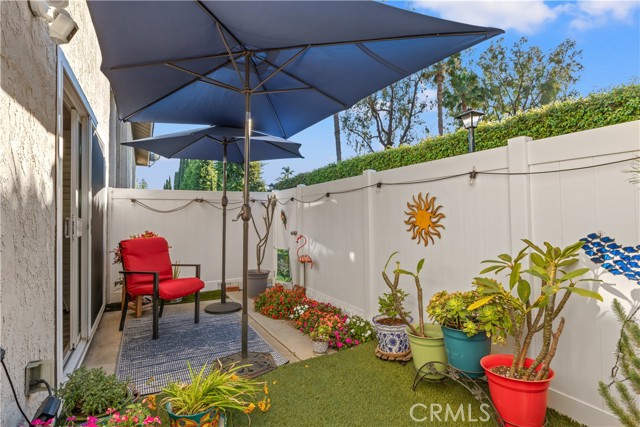 Detail Gallery Image 11 of 26 For 16869 Donwest, Tustin,  CA 92780 - 2 Beds | 1/1 Baths
